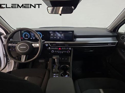 Used 2025 Hyundai Sonata SE image 9