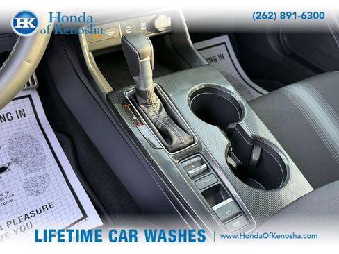 Used 2025 Honda Civic Sport image 23