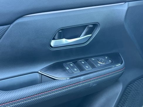 New 2026 Nissan Kicks SR w/ Illumination Package image 13