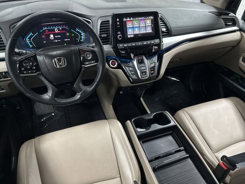 Used 2024 Honda Odyssey Touring image 12
