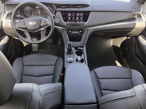 New 2025 Cadillac XT5 Premium Luxury image 9