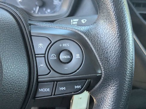 Used 2023 Toyota Corolla LE image 27