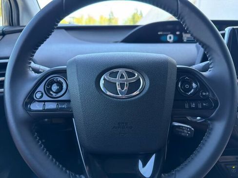 Used 2022 Toyota Prius Prime XLE FWD image 28