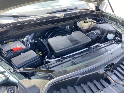 Used 2023 Chevrolet Tahoe Z71 image 33