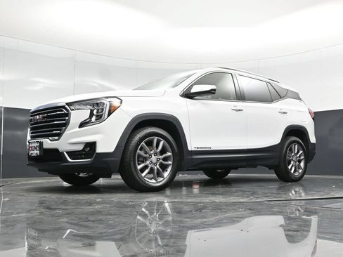 Used 2023 GMC Terrain SLT AWD/4WD image 47