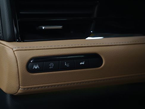 Used 2025 INFINITI QX80 Luxe AWD/4WD image 30