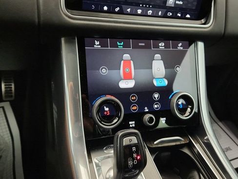 Used 2019 Land Rover Range Rover Sport Supercharged AWD/4WD image 19