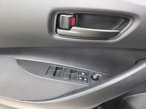 Certified 2025 Toyota Corolla LE image 25