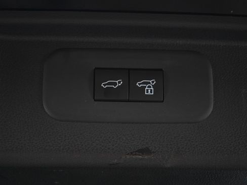 Used 2025 Toyota Grand Highlander AWD image 18