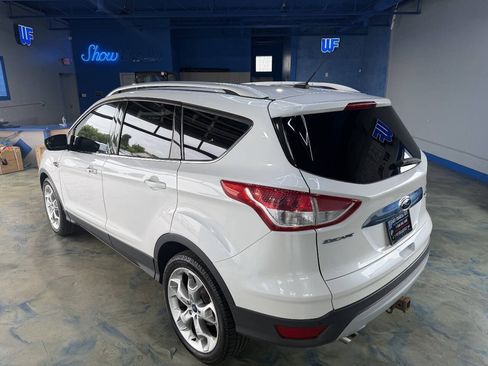 Used 2016 Ford Escape Titanium w/ Canadian Touring Package AWD/4WD image 10