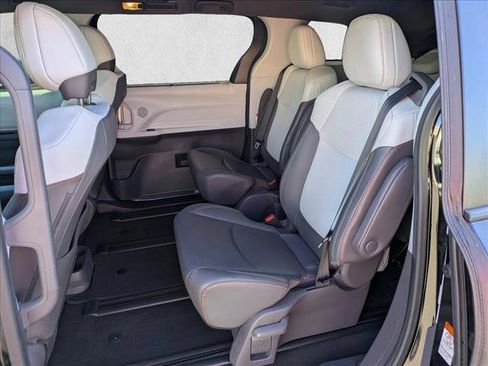 Used 2021 Toyota Sienna XSE image 20