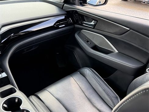 Used 2022 Acura MDX SH-AWD w/ Advance Package image 22