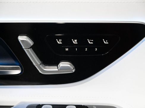 New 2026 Mercedes-Benz Maybach SL 680 image 18