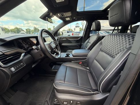 Used 2026 GMC Acadia Denali w/ Super Cruise Package AWD/4WD image 4