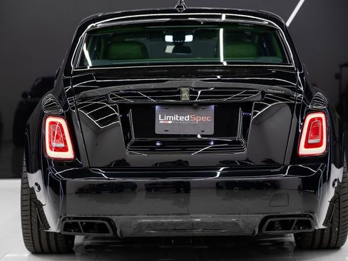 Used 2023 Rolls-Royce Phantom Sedan w/ The Phantom Package image 23