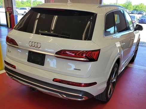 Used 2020 Audi Q7 3.0T Premium Plus w/ Premium Plus Package AWD/4WD image 4