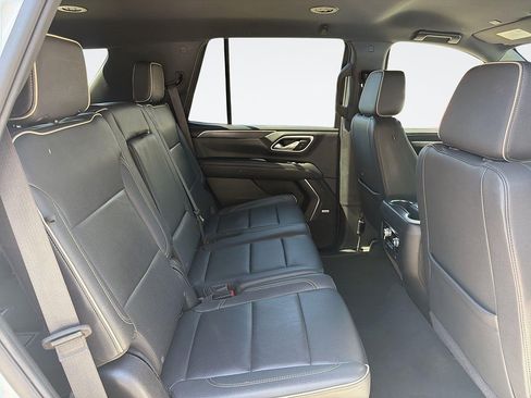 Used 2024 GMC Yukon SLT AWD/4WD image 29