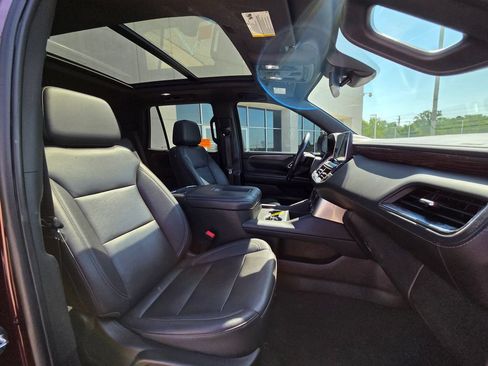 Used 2023 Chevrolet Tahoe Z71 AWD/4WD image 7