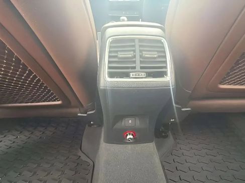 Used 2016 Audi Q3 2.0T Premium Plus w/ Technology Package image 48