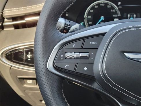 Used 2025 Genesis Electrified GV70 Advanced w/ Prestige Package image 29