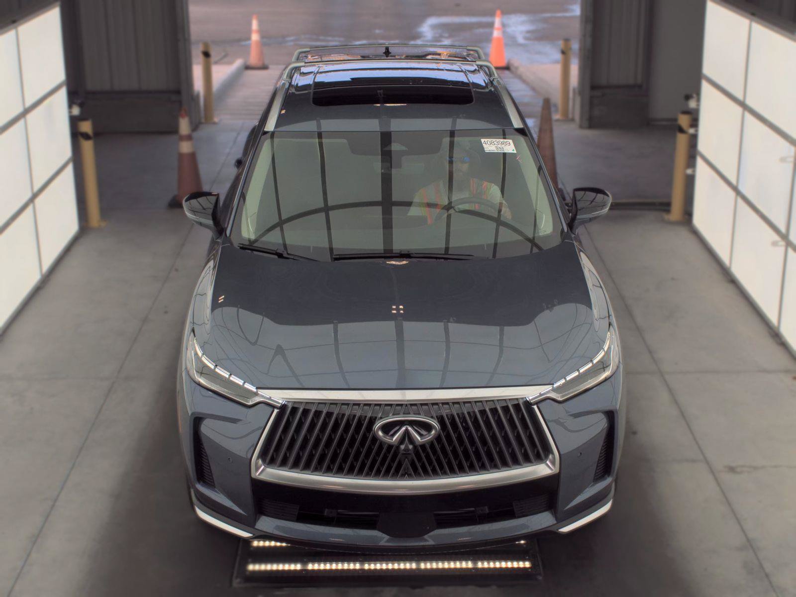 Certified 2026 INFINITI QX60 Luxe w/ Cargo Package FWD image 25