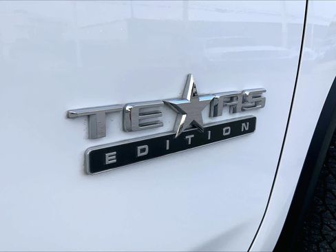 Used 2025 Chevrolet Silverado 2500 LT w/ Texas Edition image 20