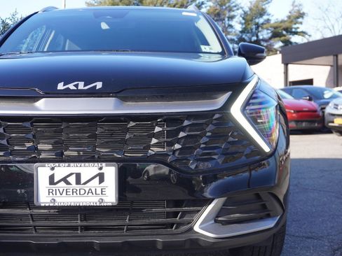 Used 2025 Kia Sportage EX image 15