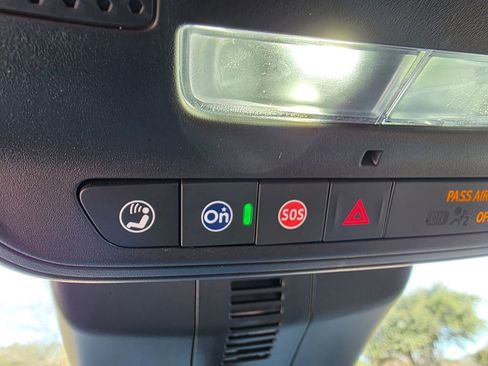 Certified 2024 Chevrolet Traverse LT image 25