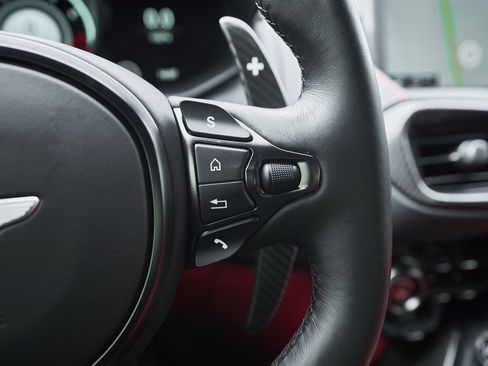 Used 2023 Aston Martin V12 Vantage image 57