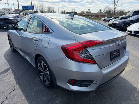 Used 2018 Honda Civic EX-T image 5