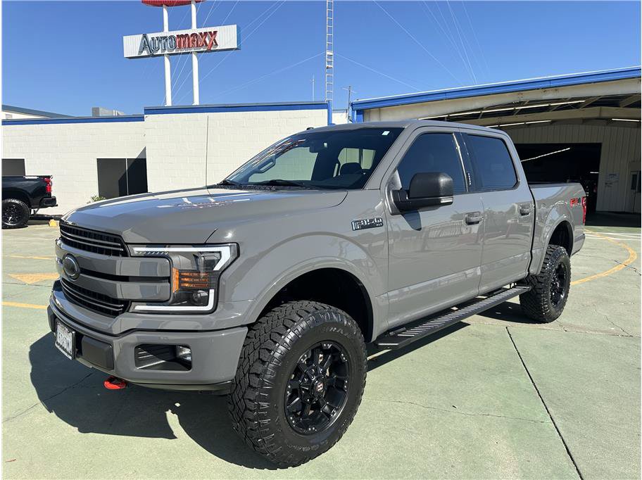 Used 2018 Ford F150 XLT w/ Equipment Group 302A Luxury AWD/4WD image 2