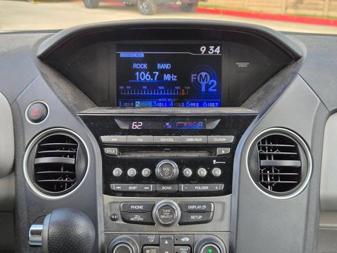 Used 2015 Honda Pilot LX image 9