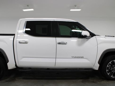 Used 2024 Toyota Tundra Limited AWD/4WD image 12