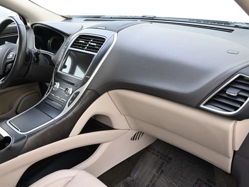 Used 2018 Lincoln MKX Reserve w/ Lincoln MKX Climate Package AWD/4WD image 15