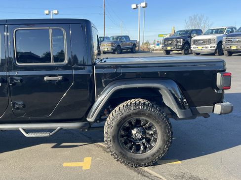 Used 2021 Jeep Gladiator Mojave image 13