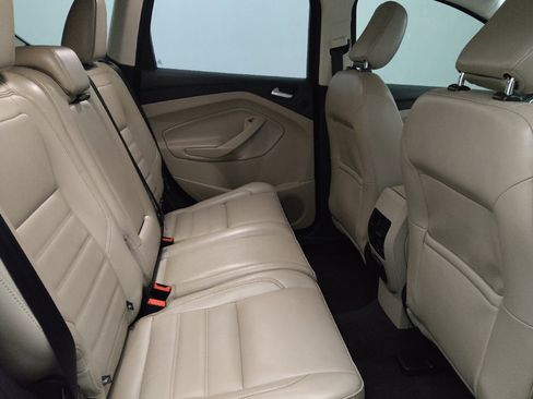 Used 2019 Ford Escape Titanium image 19