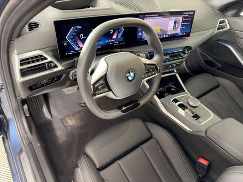 Certified 2025 BMW 330i Sedan image 4