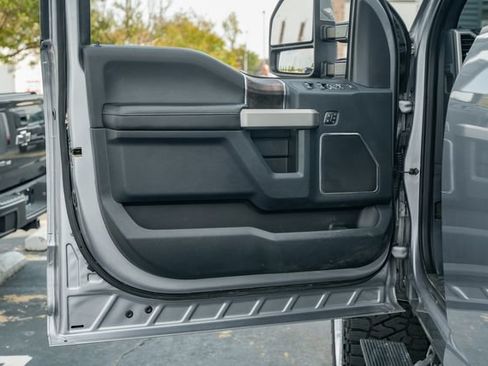 Used 2022 Ford F250 Lariat w/ Chrome Package AWD/4WD image 23
