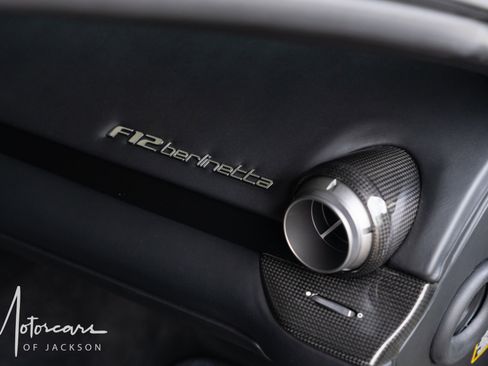 Used 2015 Ferrari F12 Berlinetta image 30
