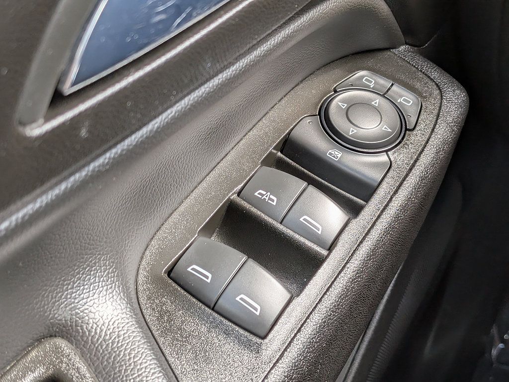 Certified 2024 Chevrolet Equinox LT FWD image 22