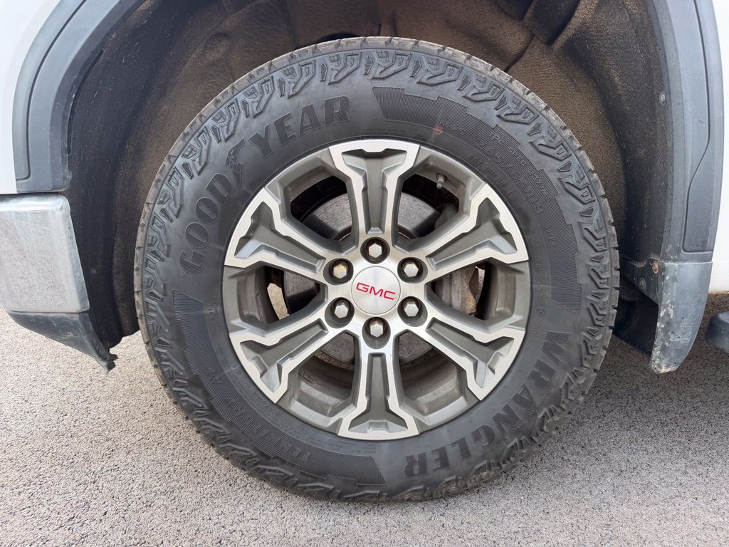 Used 2019 GMC Sierra 1500 SLT w/ SLT Convenience Package AWD/4WD image 19