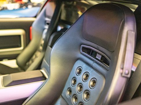 Used 2006 Ford GT image 6