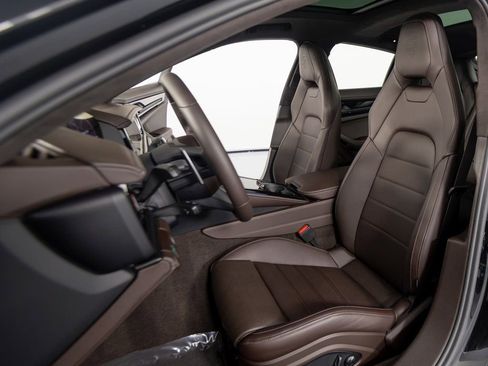 New 2026 Porsche Panamera Turbo image 5