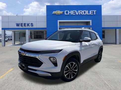 Used 2025 Chevrolet TrailBlazer LT AWD/4WD image 1