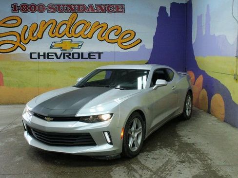Used 2018 Chevrolet Camaro LT image 2