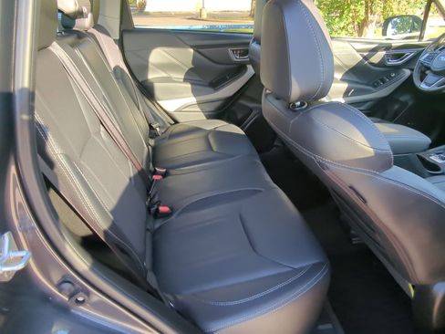 Used 2024 Subaru Forester Limited image 31