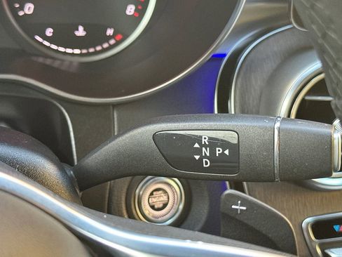 Certified 2022 Mercedes-Benz GLC 300 image 19