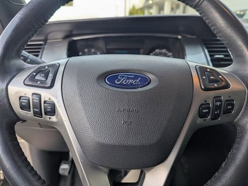 Used 2016 Ford Taurus SEL image 19