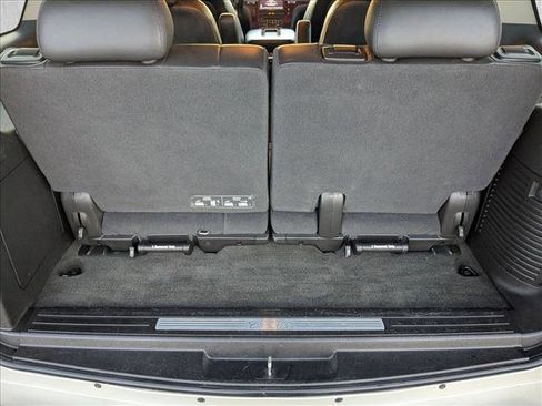 Used 2013 Cadillac Escalade Luxury image 6