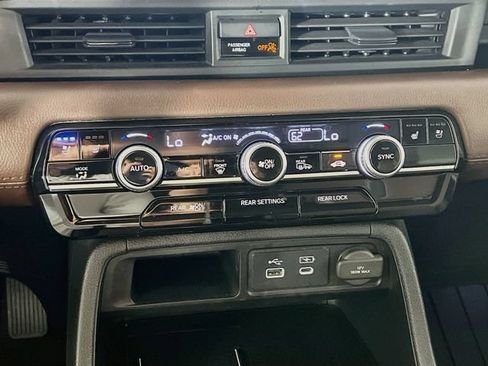 Certified 2023 Honda Pilot Elite image 20